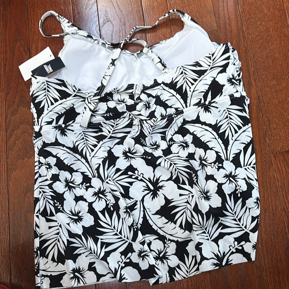 Lands End tankini swim top XL - Picture 4 of 4